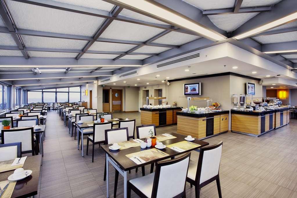 Eresin Taxim & Premier Otel 4*