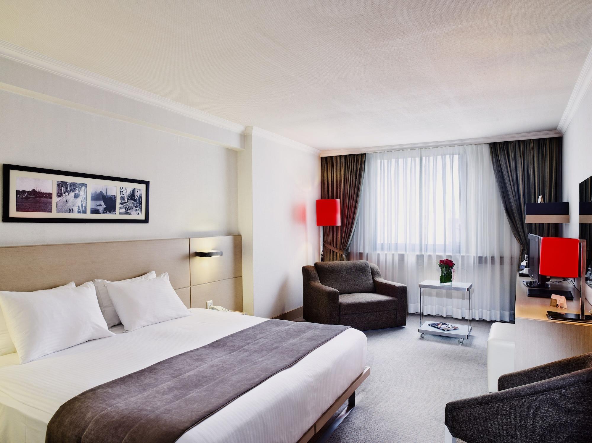 Eresin Taxim & Premier Otel 4*